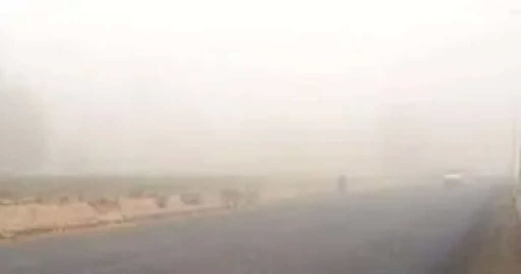 فتح الطريق الإقليمى بعد غلقه بسبب الشبورة المائية فى المنوفية