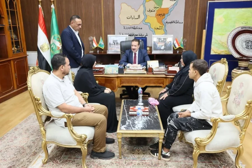 محافظ المنوفية يسلم مساعدات مالية وعينية لأكثر من 50حالة إنسانية من الأسر الأولى بالرعاية