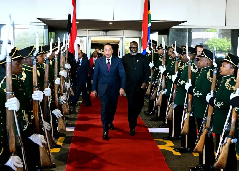 رئيس الوزراء يصل ”جوهانسبرج” لترؤس وفد مصر المُشارك بقمة مجموعة العشرين (G20) لعام 2025