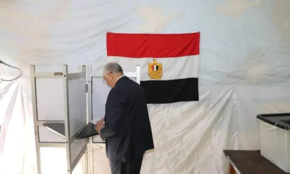 قنصل مصر في ميلانو: إقبال كبير من المصريين على انتخابات النواب رغم الطقس السيئ