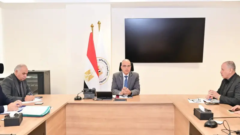 وزير الري يتابع حالة منظومة الرى والصرف بمحافظة الفيوم