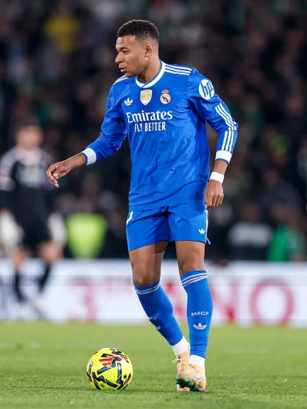 ريال مدريد والتشي يتعادلان 2–2 بالدوري الإسباني