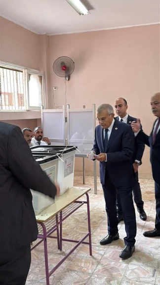 رئيس مجلس الشيوخ يدلي بصوته في انتخابات النواب 2025