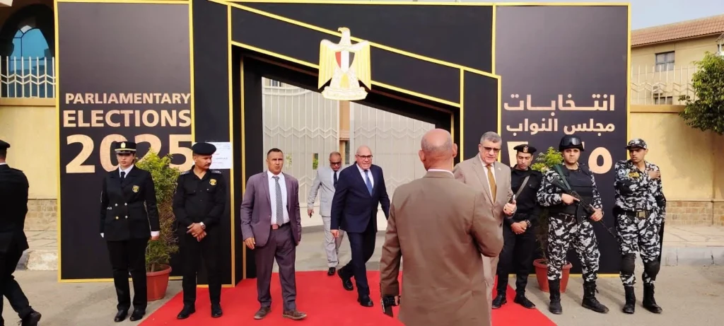 رئيس الهيئة العربية للتصنيع يُدلي بصوته في انتخابات مجلس النواب