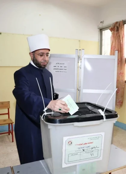 وزير الأوقاف يُدلي بصوته في انتخابات مجلس النواب