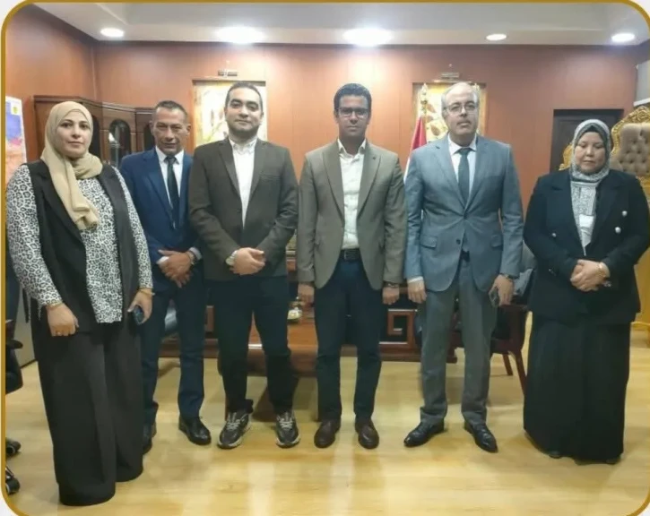 مسئولو قطاع الإسكان والمرافق يزورون محافظة مطروح