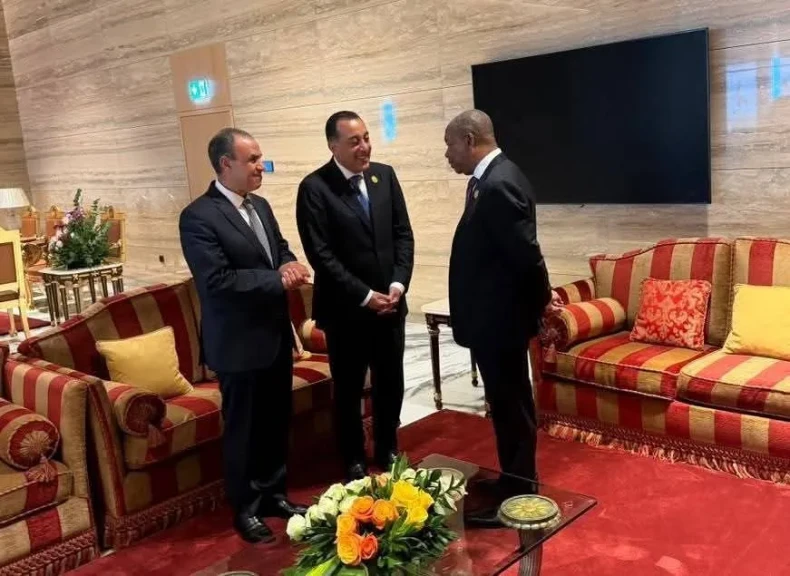 رئيس جمهورية أنجولا يستقبل رئيس مجلس الوزراء