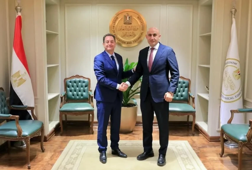 وزير التربية والتعليم يستقبل السفير الفرنسي بالقاهرة