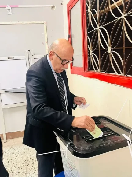 رئيس مجلس القضاء الأعلى يُدلي بصوته في انتخابات مجلس النواب 2025