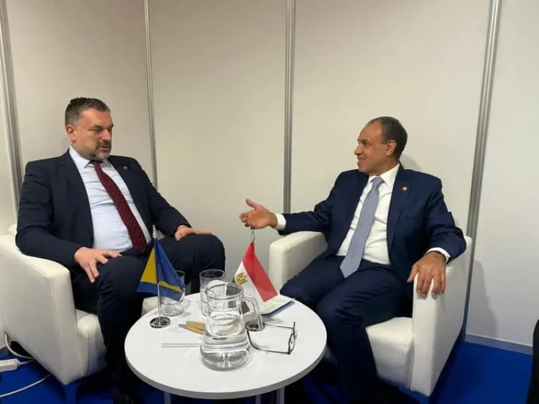 وزير الخارجية يلتقي مع وزير خارجية البوسنة والهرسك