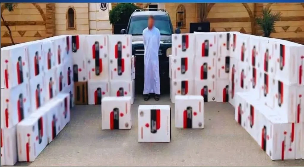 الداخلية:ضبط أحد الأشخاص لقيامه بالاتجار في السجائر المهربة مجهولة المصدر