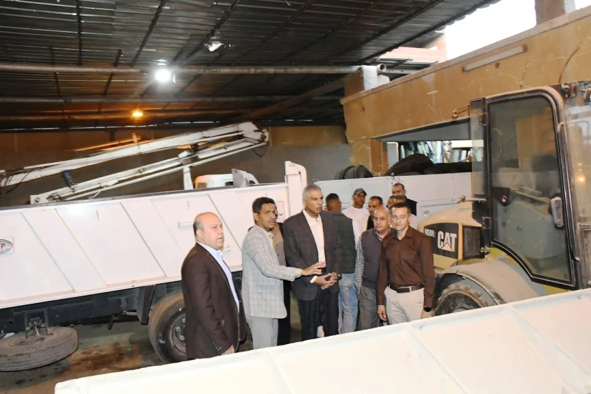 محافظ أسوان : إعداد خطة مبتكرة وغير تقليدية للإرتقاء بمنظومة النظافة العامة