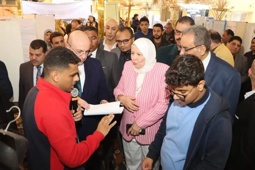 محافظ  بني سويف يفتتح المعرض السنوي للعلوم والهندسة