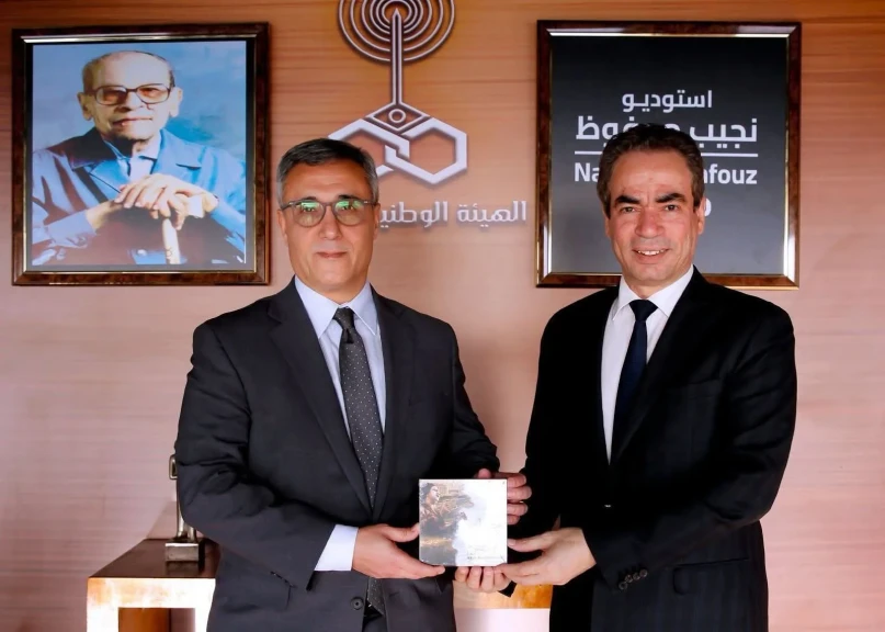 سفير الجزائر يزور استديو نجيب محفوظ بماسبيرو ويشيد بالعلاقات التاريخية بين البلدين