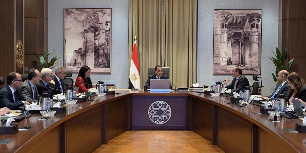 رئيس الوزراء يتابع جهود إصلاح وإعادة هيكلة الهيئات الاقتصادية