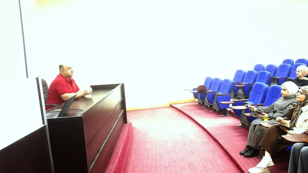 كلية طب المستنصرية ببغداد تنظم محاضرة توعوية عن تنظيم الوقت الدراسي