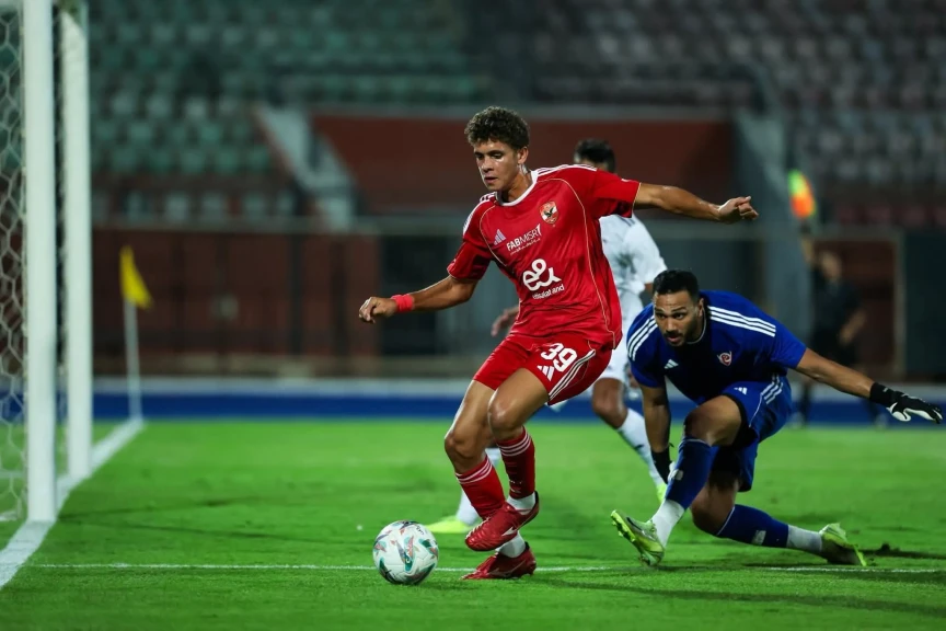 برشلونة يقترب من حسم صفقة مهاجم النادي الأهلي بعد التفوق على ميلان وبايرن