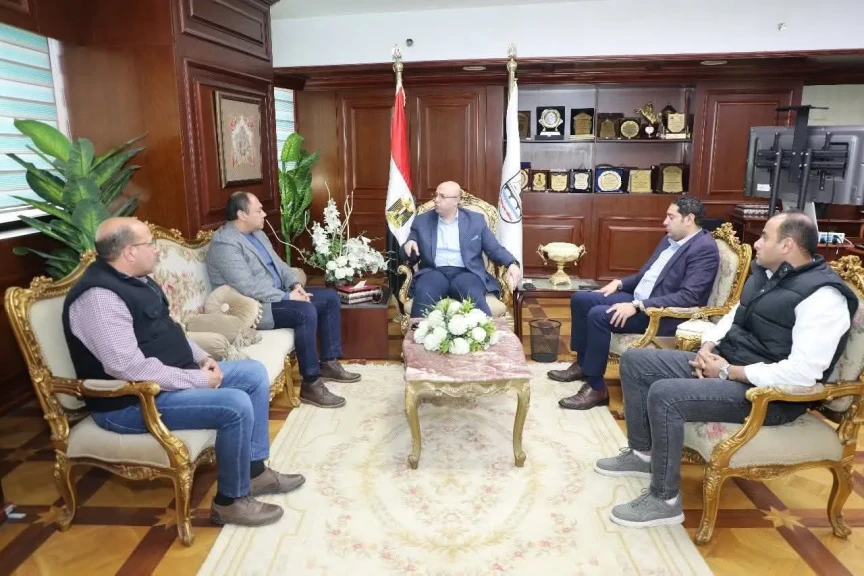 محافظ بني سويف يلتقي رئيس هيئة تنمية الصعيد