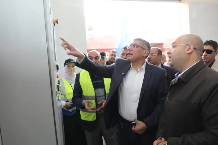 محافظ الجيزة يتفقد محطتي مياه الشرب ورفع الصرف الصحي بقري الفهميين والمشتل بمركز الصف