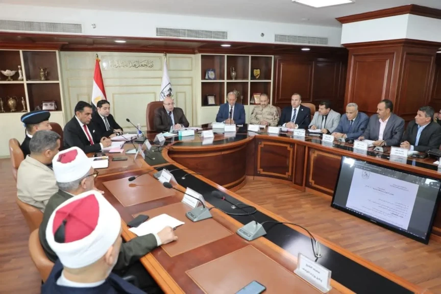 محافظ بني سويف: مشروعات القطار السريع ومحور الفشن تأتي ضمن حزمة كبيرة من  المشروعات القومية