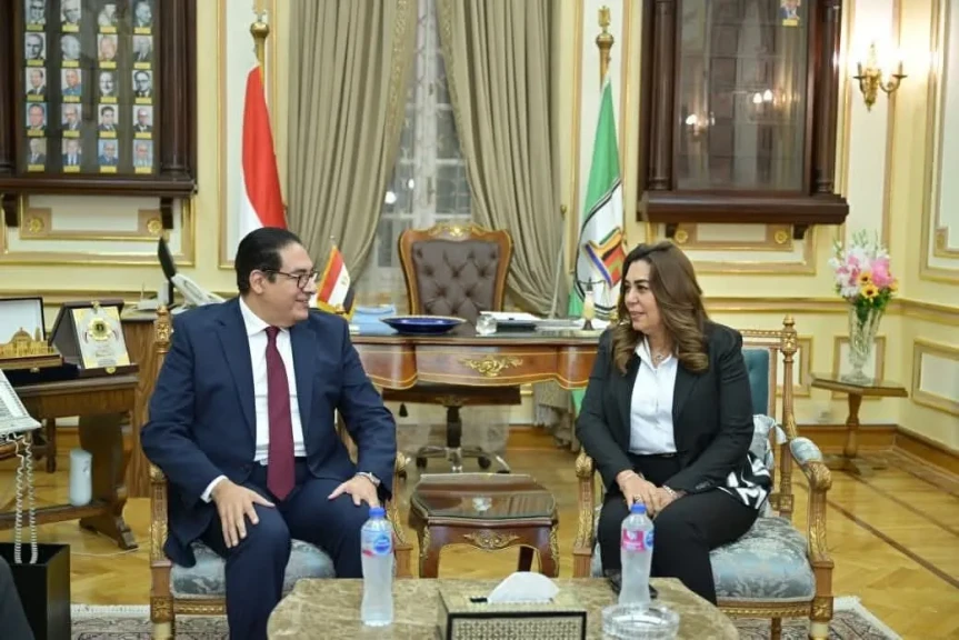 جامعة القاهرة ووزارة التنمية المحلية يطلقان شراكة استراتيجية لبناء قدرات الإدارة المحلية