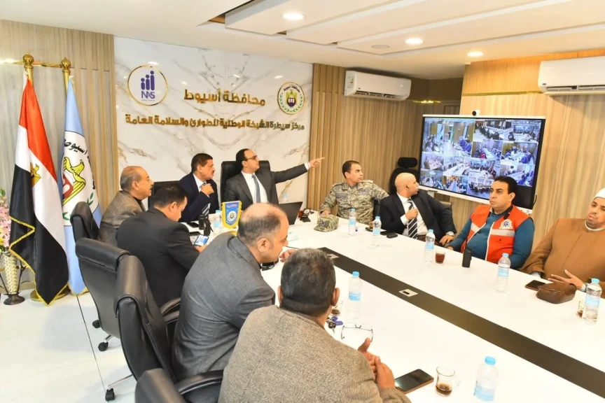 محافظ أسيوط يعلن فتح لجان انتخابات النواب 2025 في الدوائر الثلاثة وسط جاهزية كاملة وانضباط تام