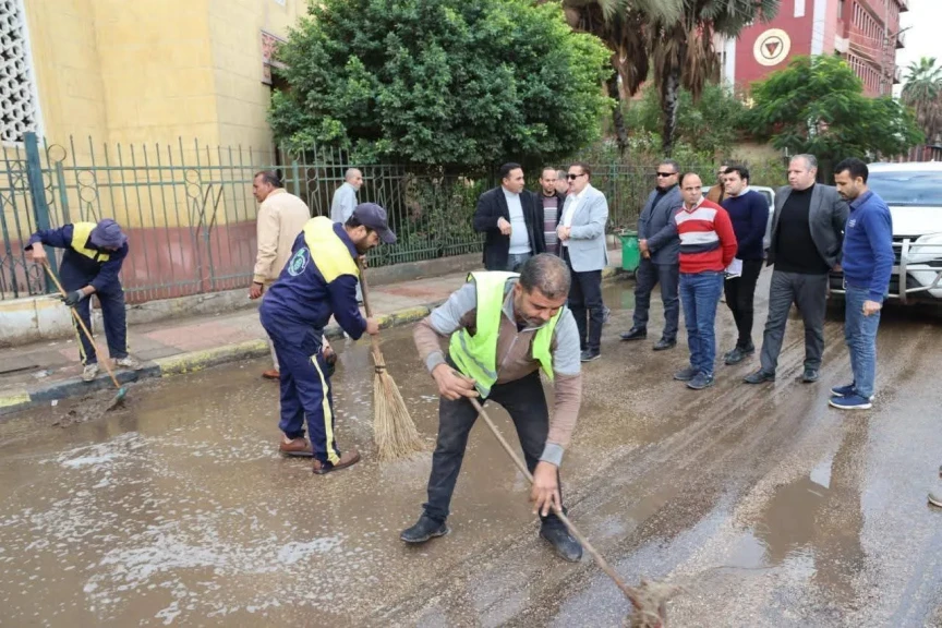 محافظ المنوفية يتفقد جهود شفط مياه الأمطار والتعامل الفوري مع موجة الطقس السيئ