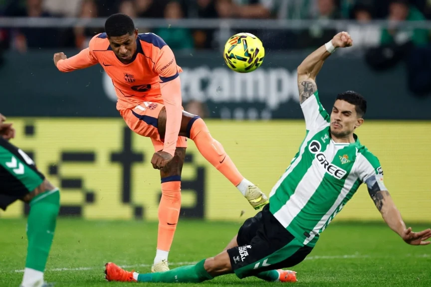 اللجنة الفنية للحكام تدعم قرار ركلة جزاء بارترا أمام برشلونة بالليجا