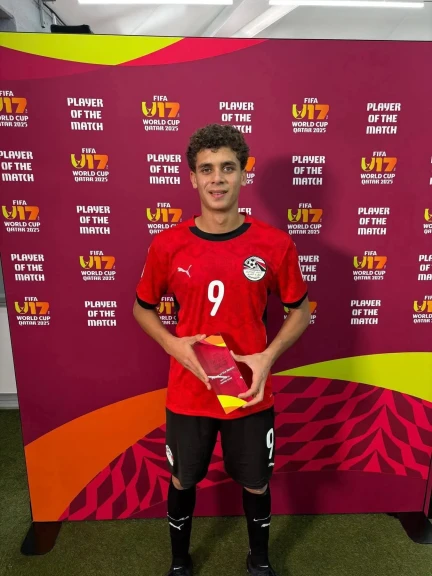 برشلونة يتحرك لضم المهاجم المصري حمزة عبد الكريم بعد تألقه في مونديال الناشئين