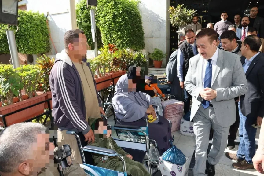محافظ المنوفية يسلم 45 كرسي متحرك ومساعدات مالية وعينية لذوي الهمم