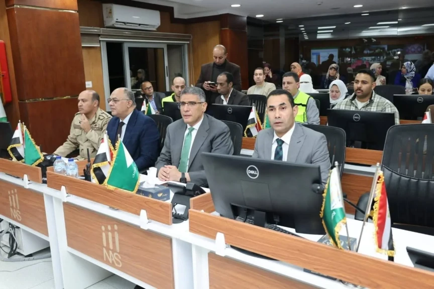 محافظ الجيزة يعلن غلق صناديق الاقتراع بلجان انتخابات مجلس النواب بنطاق الدوائر السبع