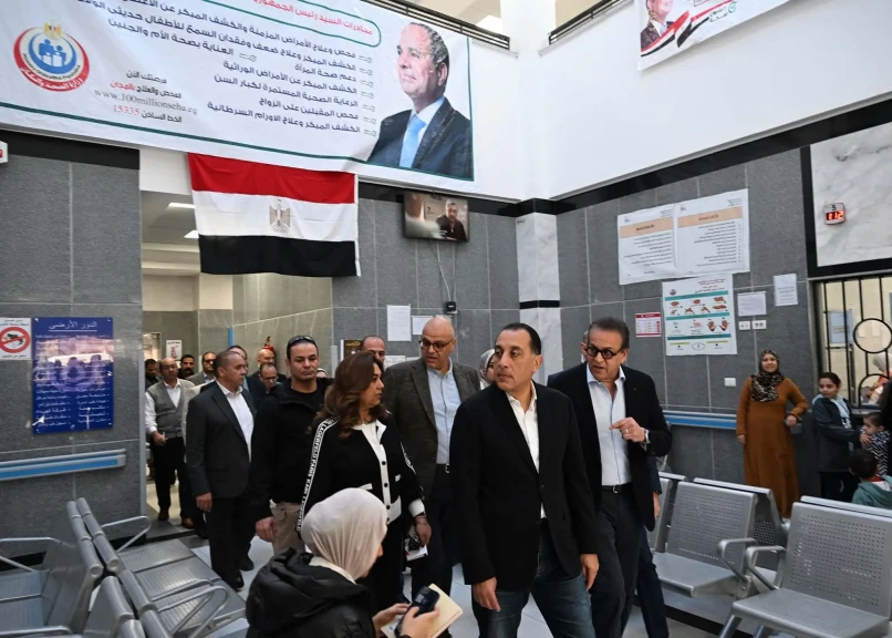 رئيس الوزراء يتفقد مركز طب الأسرة بطحانوب ضمن مشروعات المبادرة الرئاسية ”حياة كريمة”