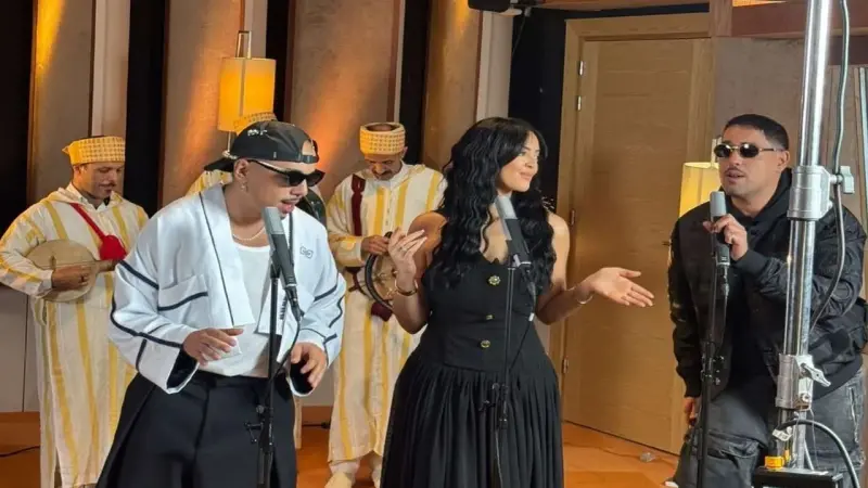 تعاون مغربي-عالمي يجمع لارتست وNEJ وبيني آدم وخديجة تاعيالت احتفالاً بالكان