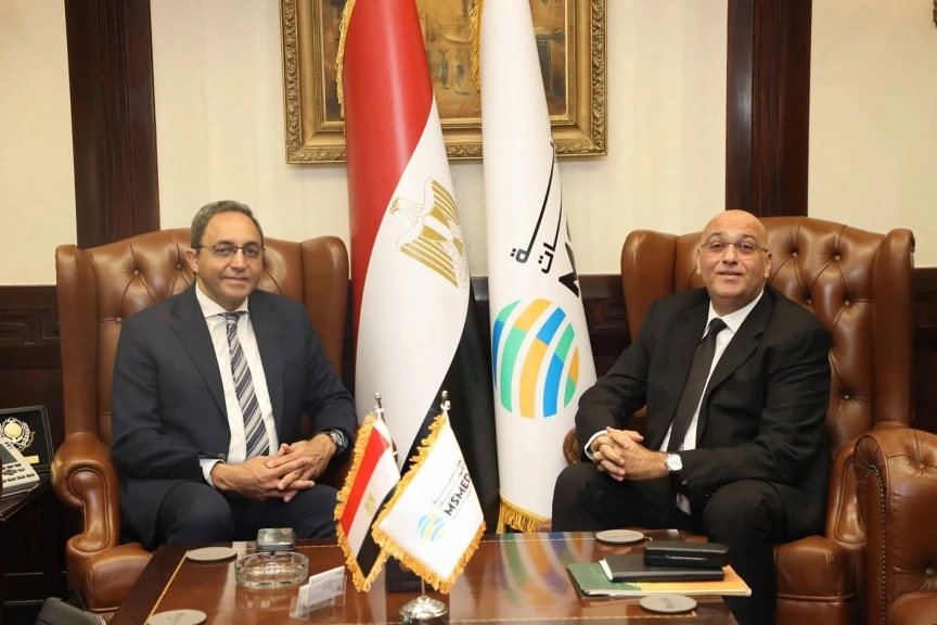 جهاز تنمية المشروعات يتعاون مع محافظة قنا لتطوير التكتلات الحرفية