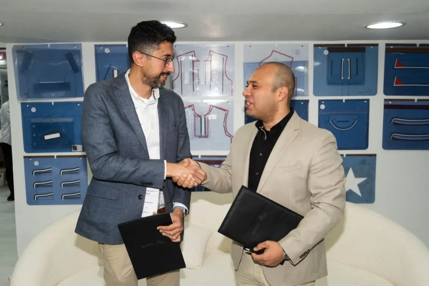 سكر مكة توقع اتفاقية مع  ”أندوز” للتصنيع الذكي لتوفير أنظمة مبتكرة ترفع جودة إنتاج ماكينات الخياطة بنسبة 40٪