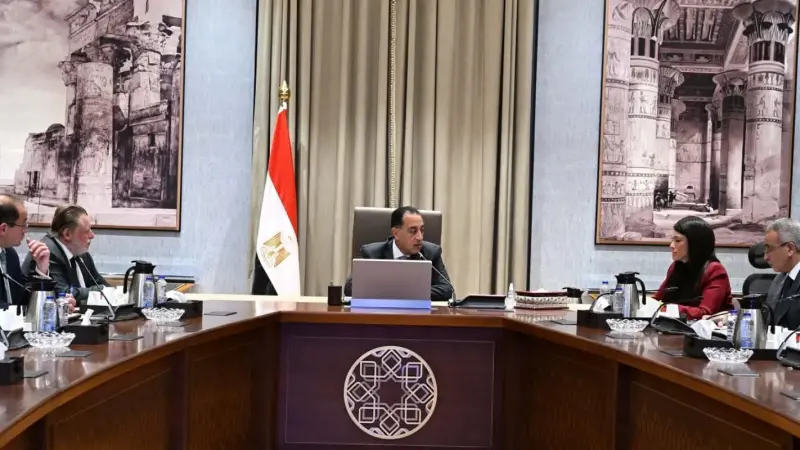 رئيس الوزراء: الحكومة تضع خفض الدين العام والخارجي وتقليل أعباء خدمته هدفًا أساسيًا خلال هذه المرحلة