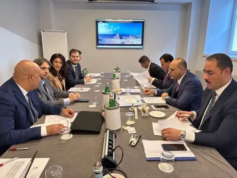 وزير العمل يبدأ زيارته إلى إيطاليا بلقاءات مع قيادات شركات التوظيف والتدريب لتوفير فرص عمل .. ومراكز تدريب مشتركة لتأهيل الشباب