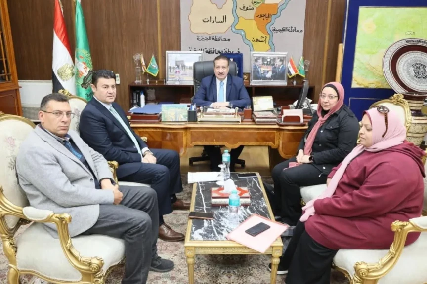 محافظ المنوفية يناقش الموقف التنفيذي لمشروعات الهيئة العامة للطرق والكباري