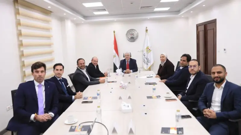 وزير التعليم العالي يبحث سبل تعزيز التعاون مع وفد جامعة سان أنطونيو في مورسيا (UCAM) بإسبانياا