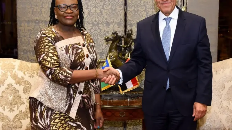 وزير الخارجية يلتقي وزيرة خارجية ناميبيا لتعزيز التعاون الثنائي