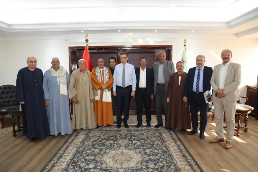 وزير الزراعة يستقبل وفداً من مزارعي الإصلاح الزراعي بالبحيرة وأسوان