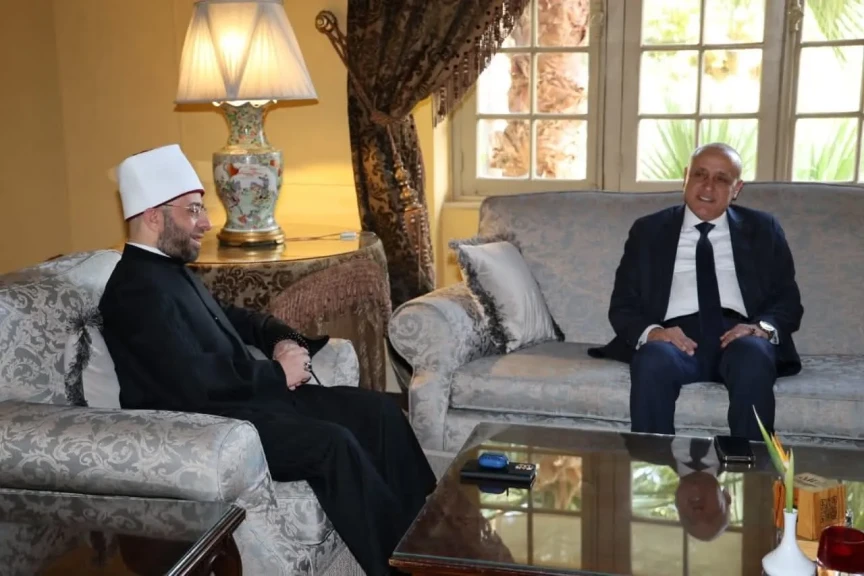 محافظ الأقصر يستقبل وزير الأوقاف