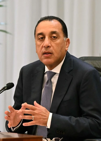 رئيس الوزراء يغادر العاصمة اللبنانية عائداً إلى القاهرة