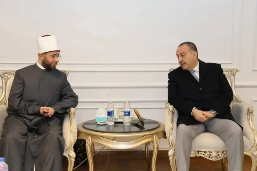 وزير الأوقاف يلتقي محافظ أسيوط... ويعقد اجتماعًا بقيادات المديرية وأئمتها