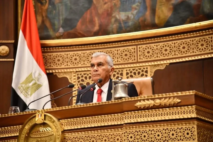 رئيس مجلس الشيوخ يهنئ الرئيس السيسي والشعب المصري بقرب حلول العام الميلادي الجديد