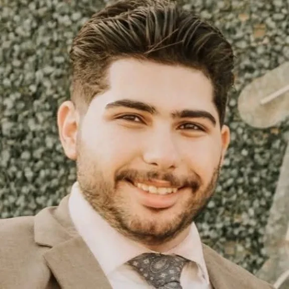 تكريم المستشار محمد أبوعماره بدرع التميز من ضمن أفضل مائة شخصية عربية لعام 2025