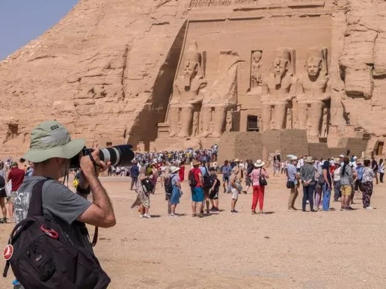 انطلاق تطلق «تقرير أداء قطاع السياحة في مصر»