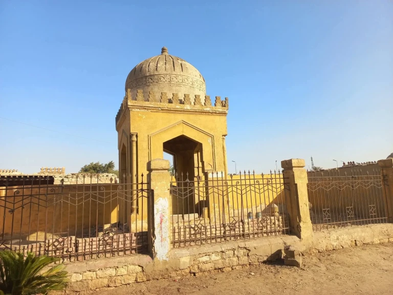 باحث يطالب بتحويل مقابر الإمام الشافعي والسيدة نفيسة إلى مزار سياحي تراثي