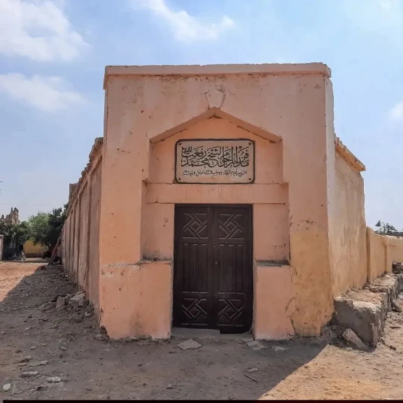 مقبرة الشيخ محمد رفعت بالسيدة نفيسة شاهد على سيرة صوتٍ لا يُنسى