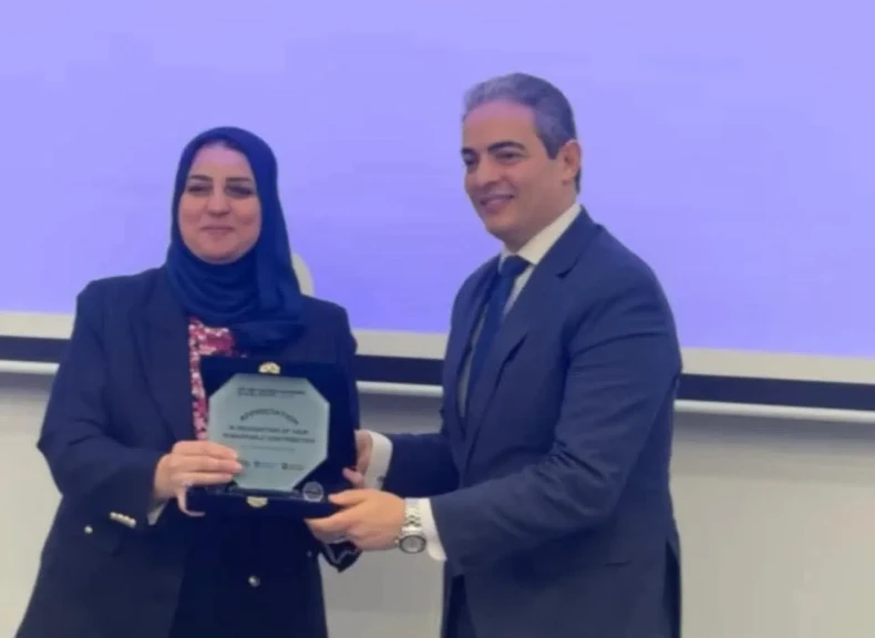 الجامعات الأوروبية في مصر تكرم نقيب الإعلاميين تقديرًا لدوره العلمي والمهني في ضبط وتطوير المشهد الإعلامي